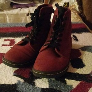 Dr Marten Shoreditch Boot  size 6